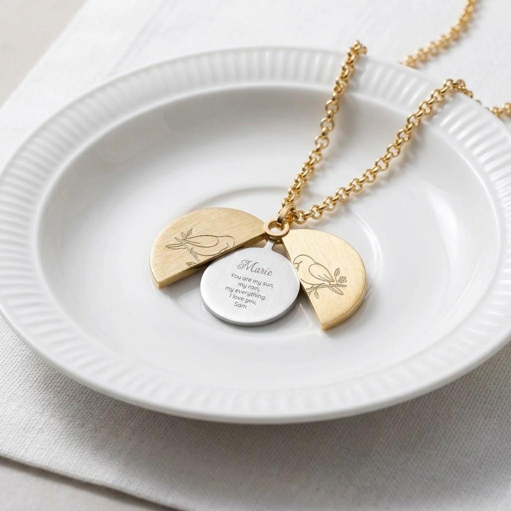 Lovebirds Reveal Locket: Personalized Hidden Message Necklace