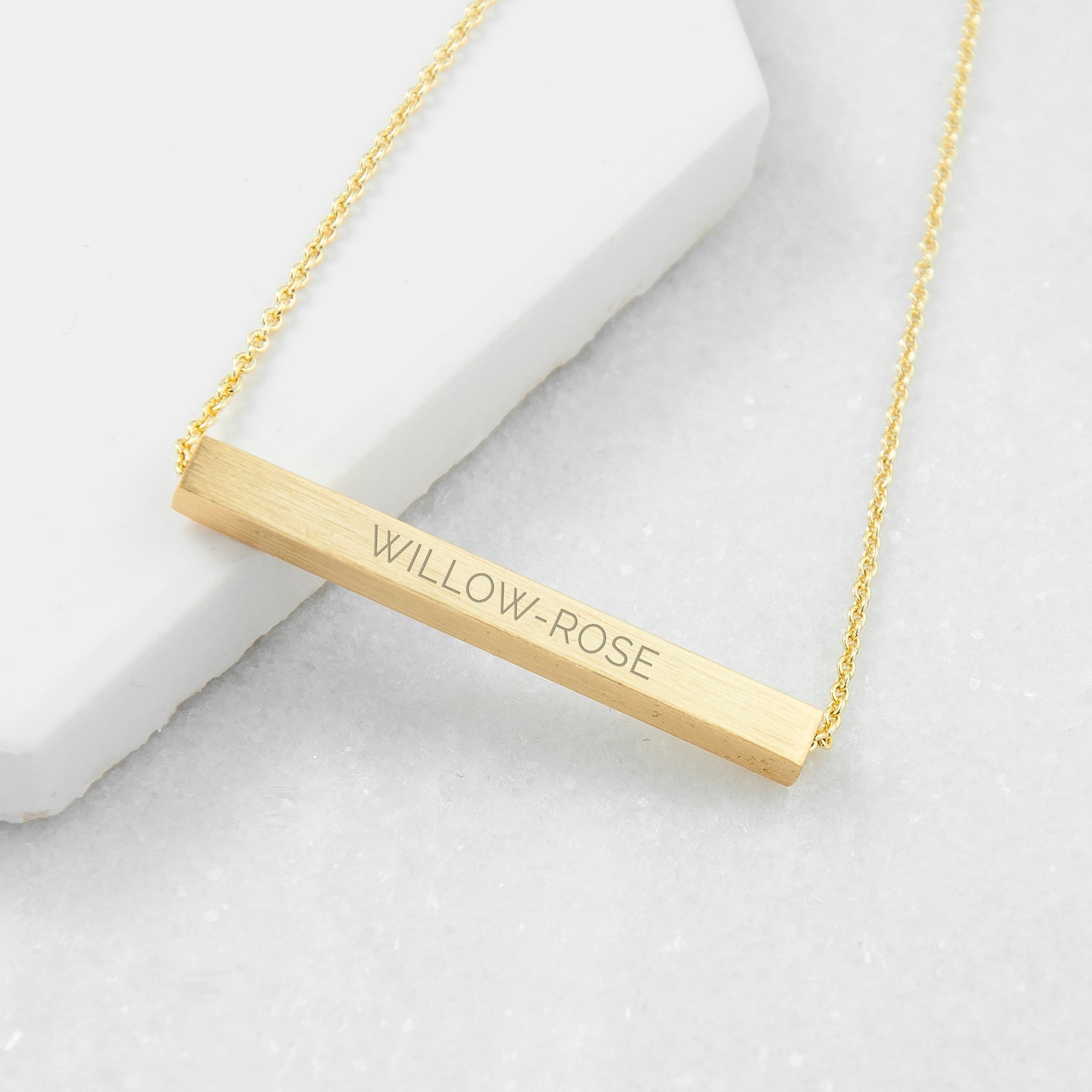 Personalized Horizontal Bar Necklace - Lovesakes