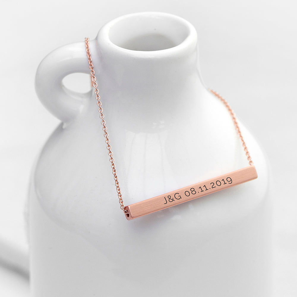 Personalized Horizontal Bar Necklace - Lovesakes