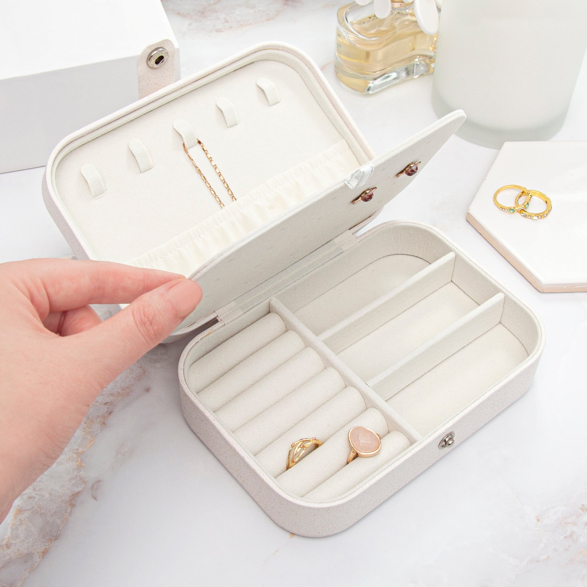 Personalized Travel Jewellery Case - Lovesakes