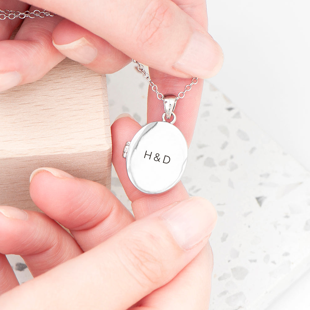 Personalized Oval Photo Locket - Lovesakes