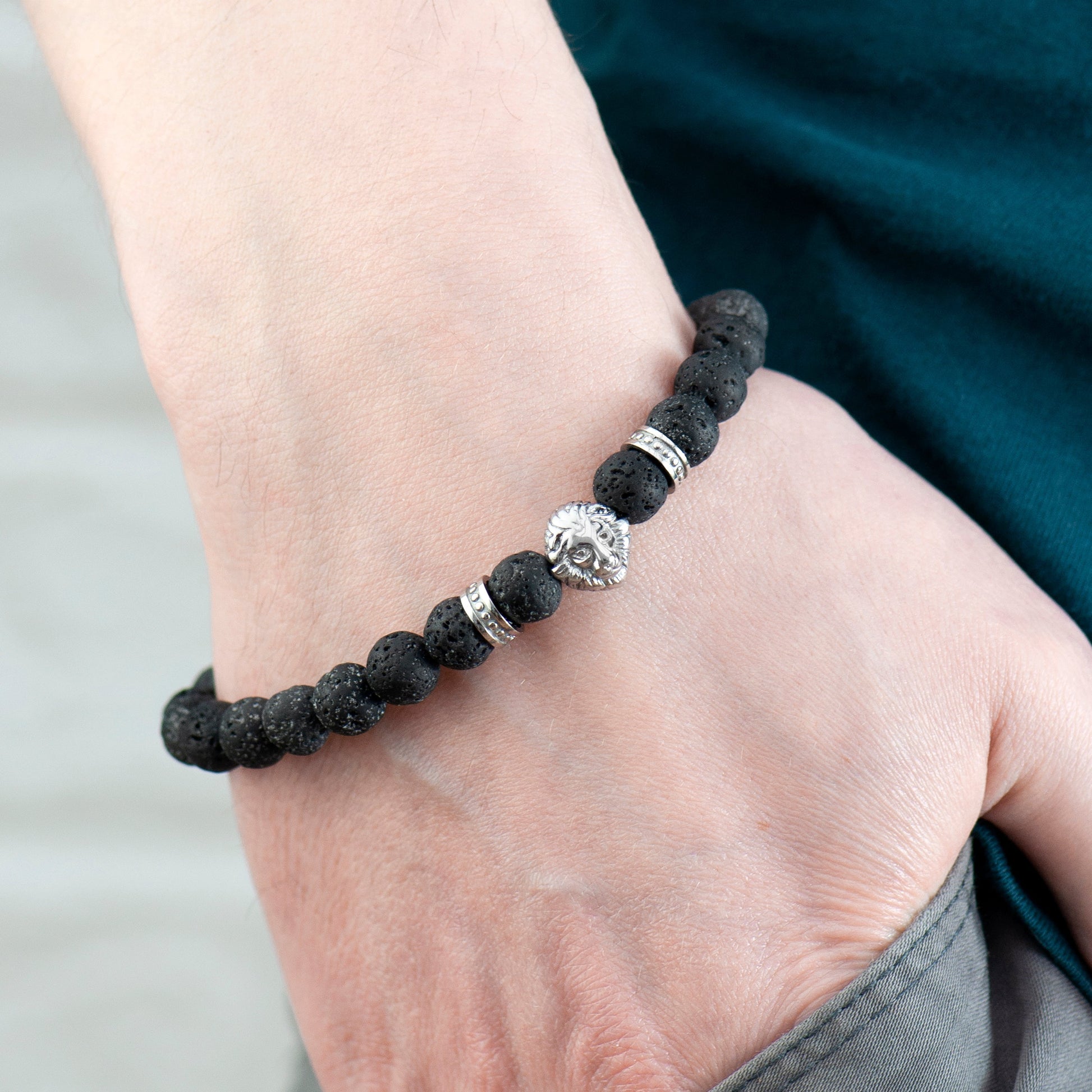 Personalized Men's Silver Lion Black Beaded Bracelet - Lovesakes