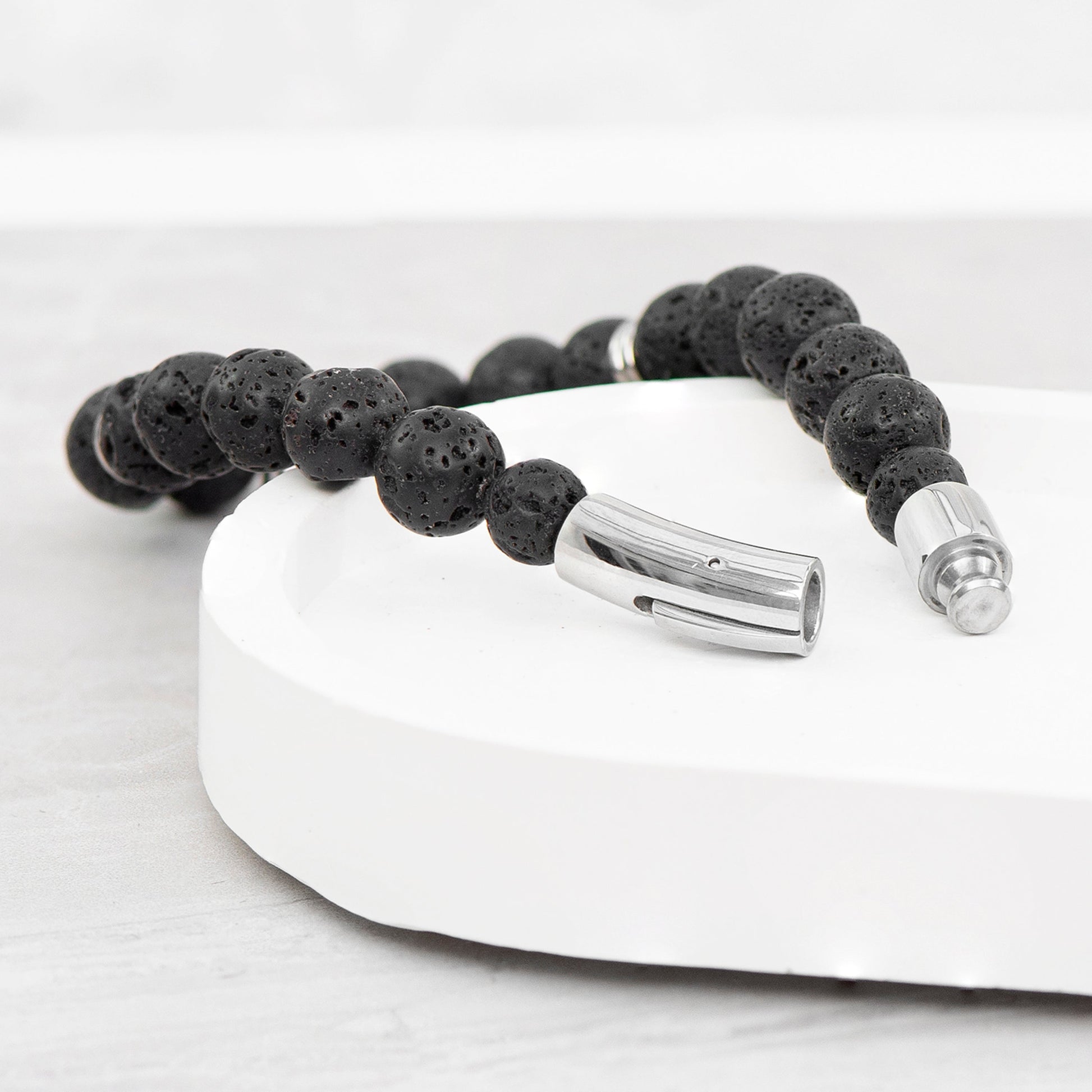 Personalized Men's Silver Lion Black Beaded Bracelet - Lovesakes