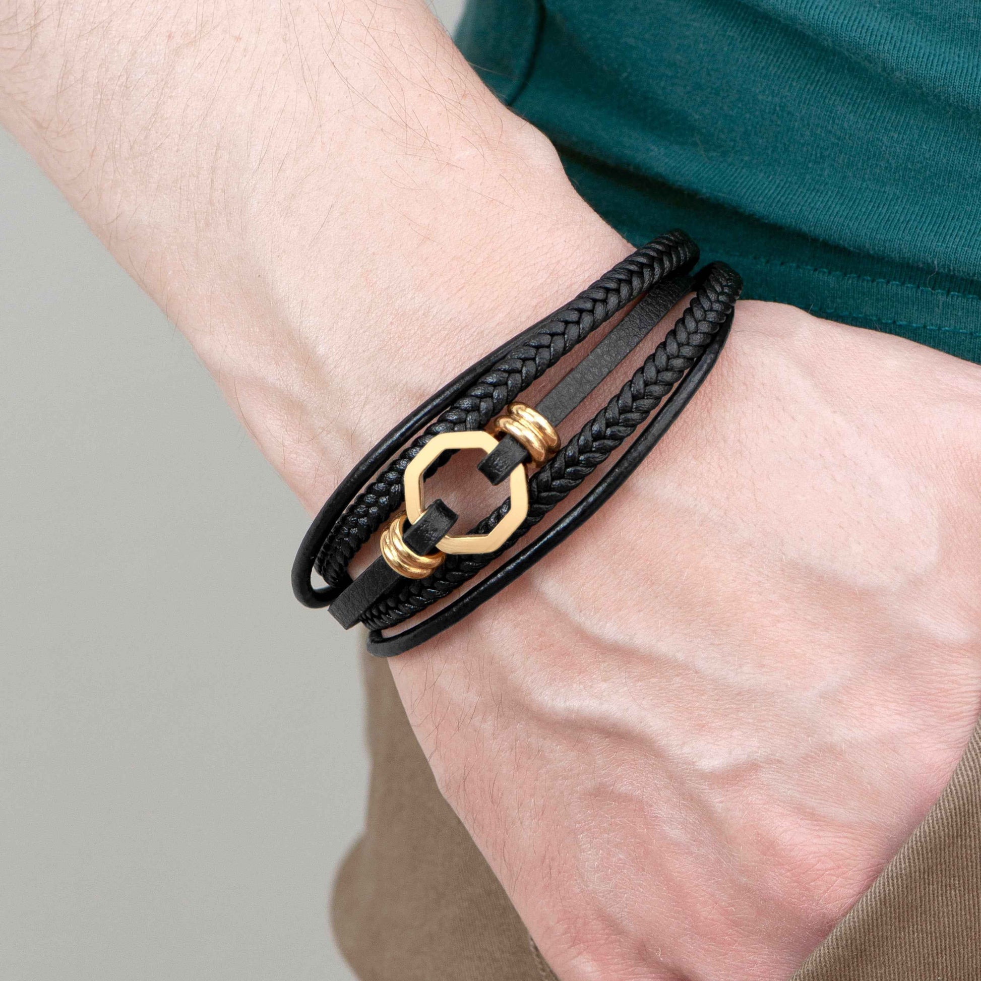 Engraved Men's Mayfair Leather Bracelet in Gold