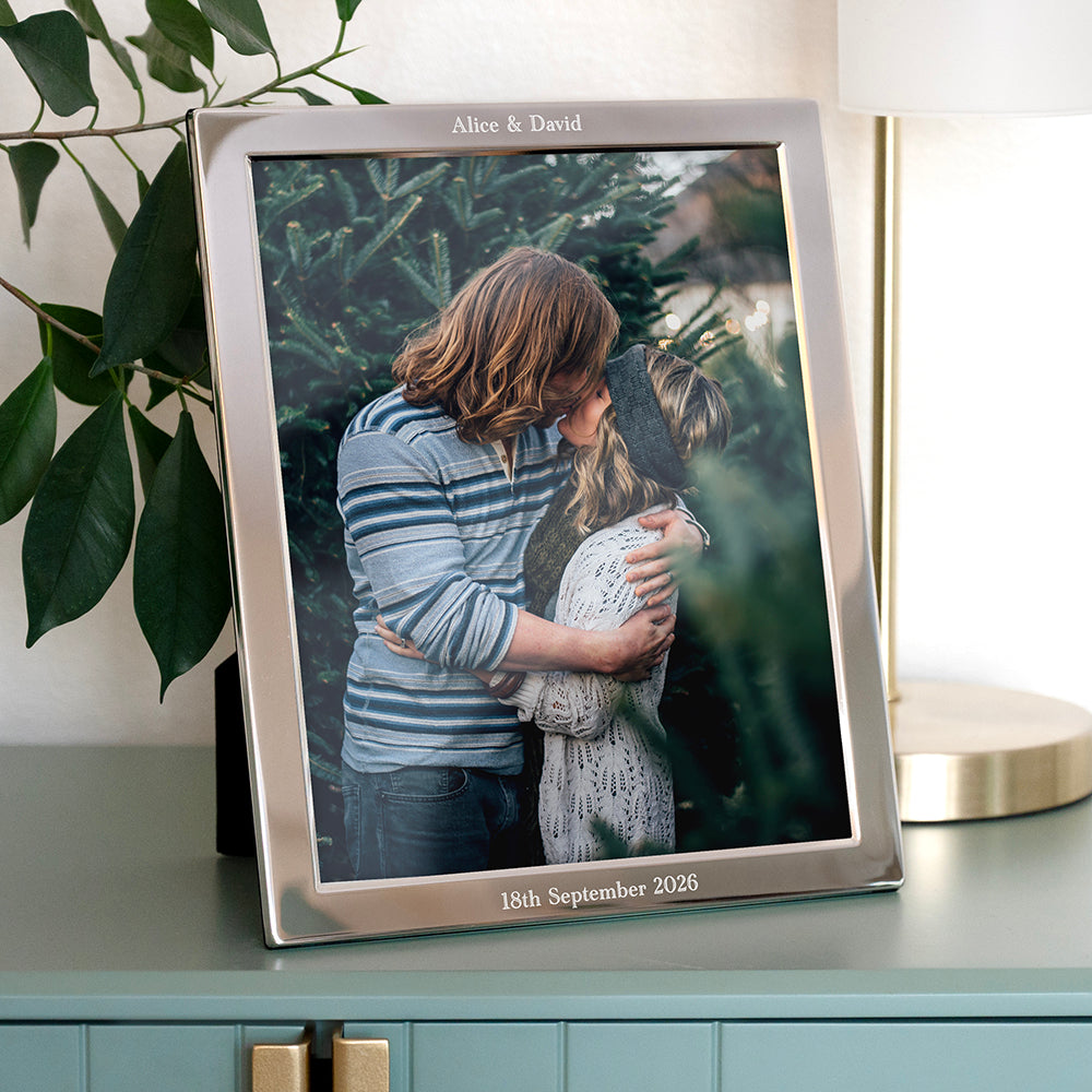 XL-Silver-personalized-photo-frame-in-silver