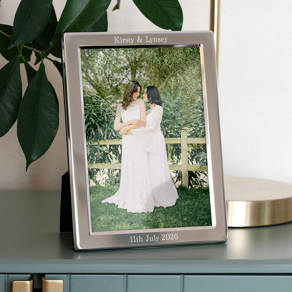 MED-Custom-engraved-picture-frame-for-couples