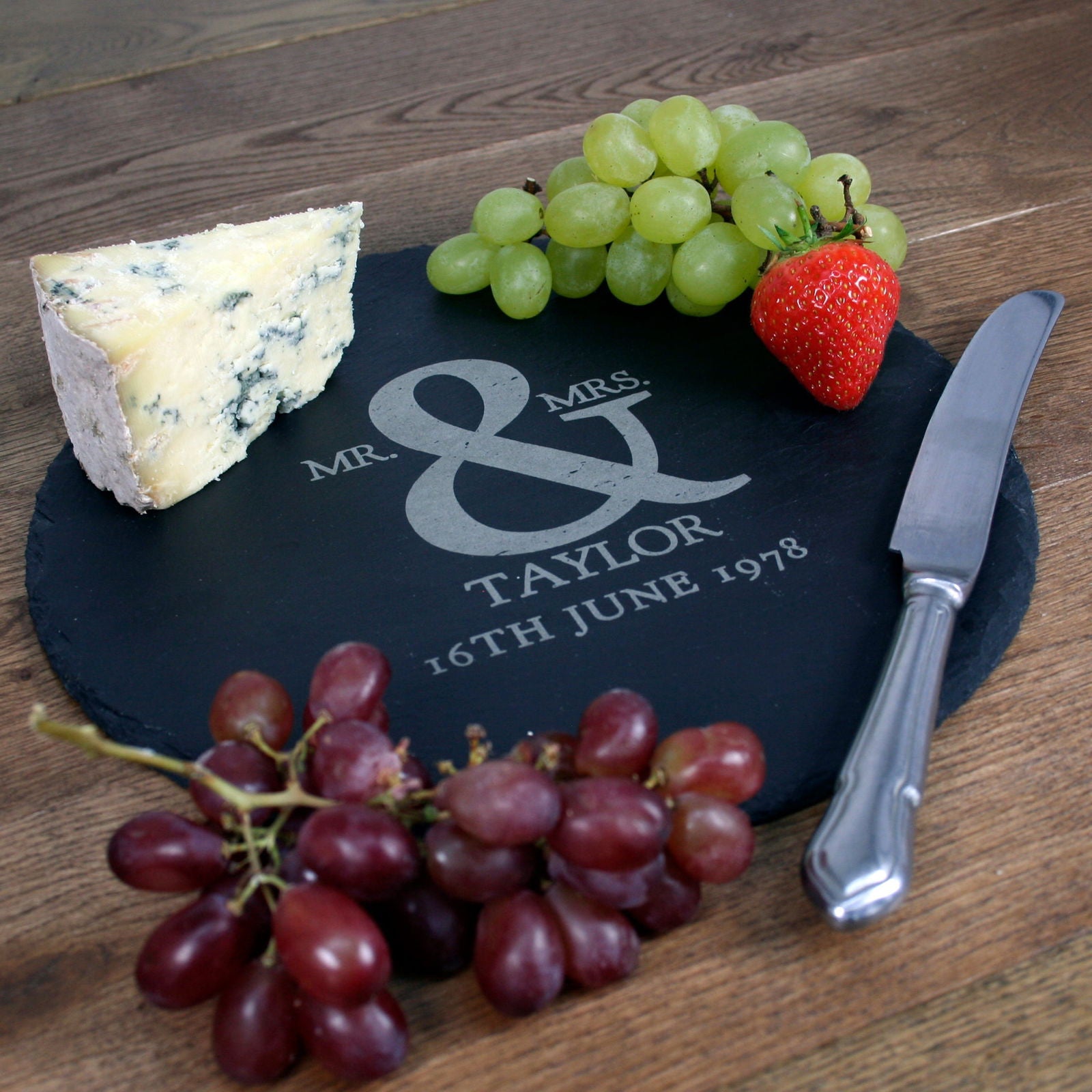 Personalised Couple's Round Slate Cheese Board - Lovesakes