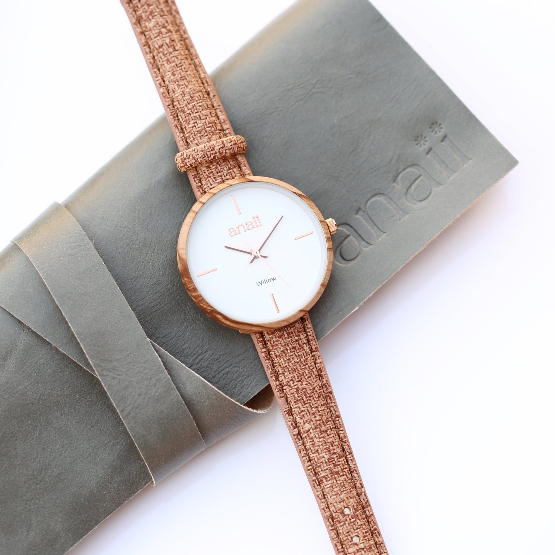 Personalized Anaii Watch - Hazel Wood - Lovesakes