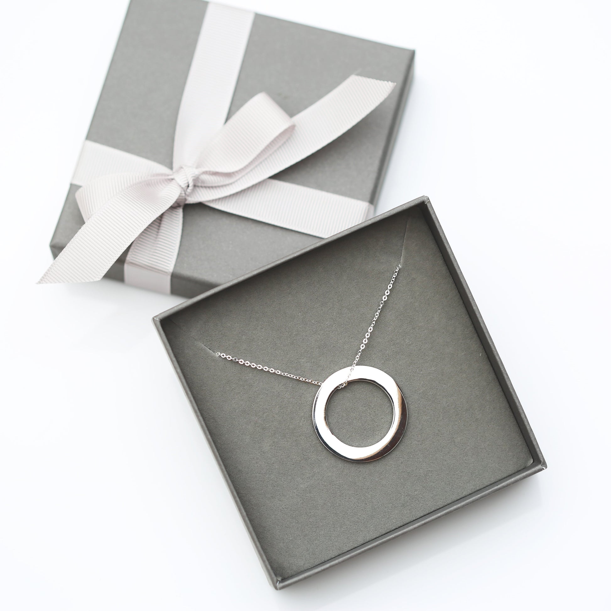 Sterling Silver Halo Necklace - Lovesakes