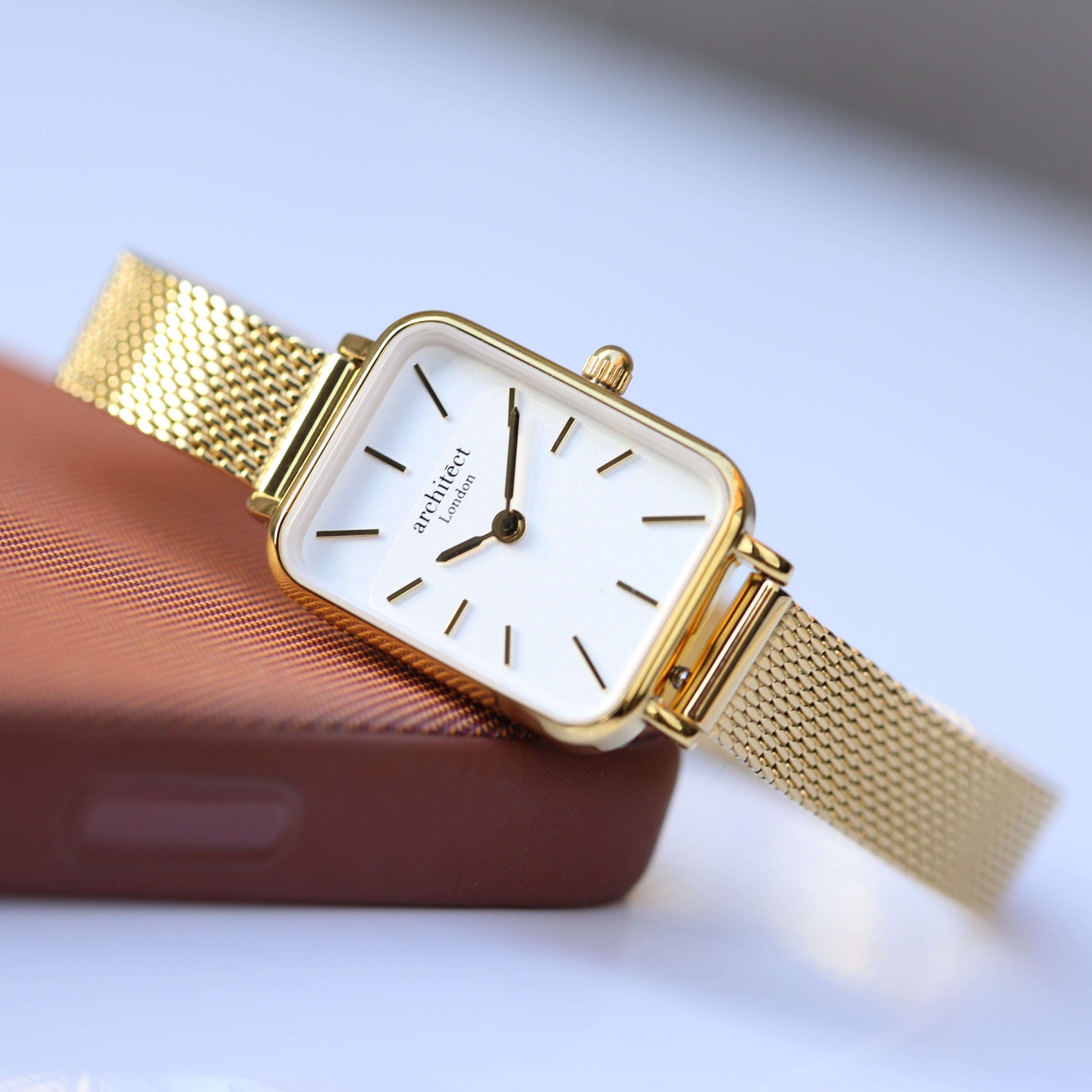 engraved-message-watch-for-mom