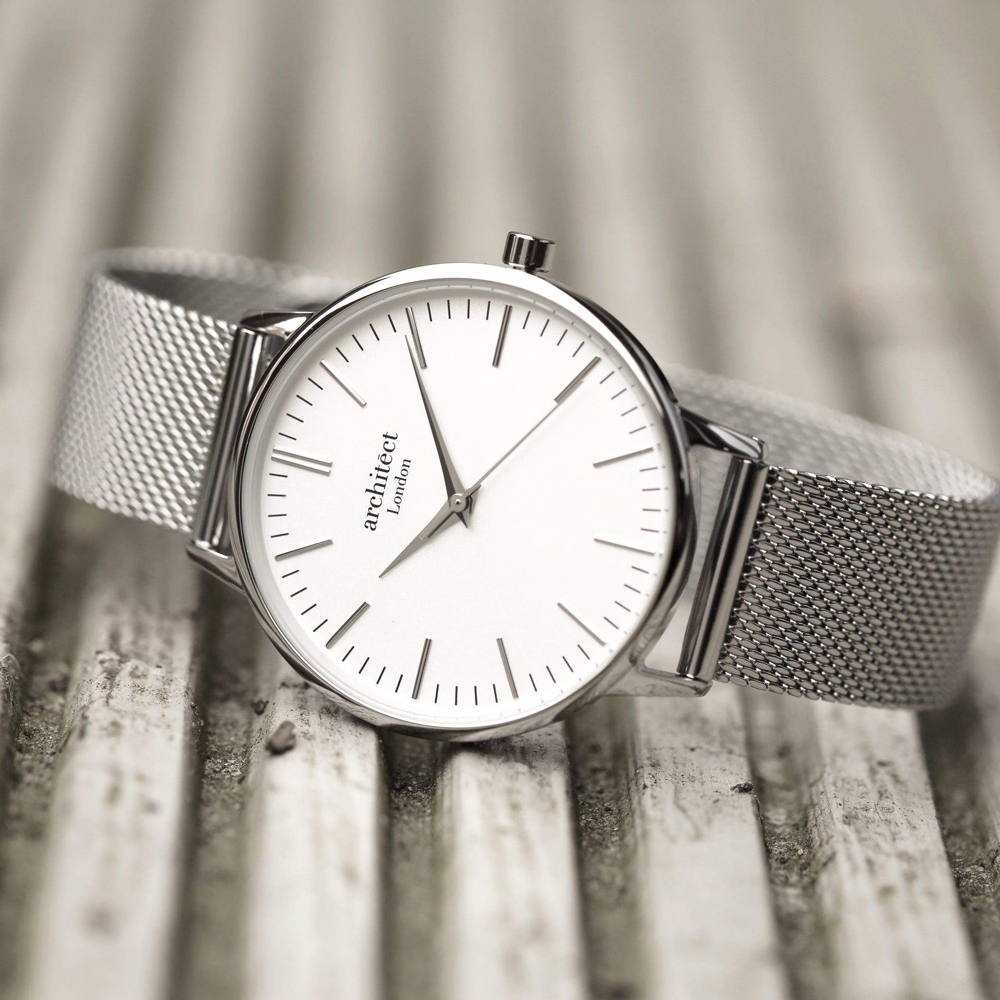 Ladies Minimalist Silver Mesh Watch – Handwriting Engraved  Ladies' Watches Deeply Engraved