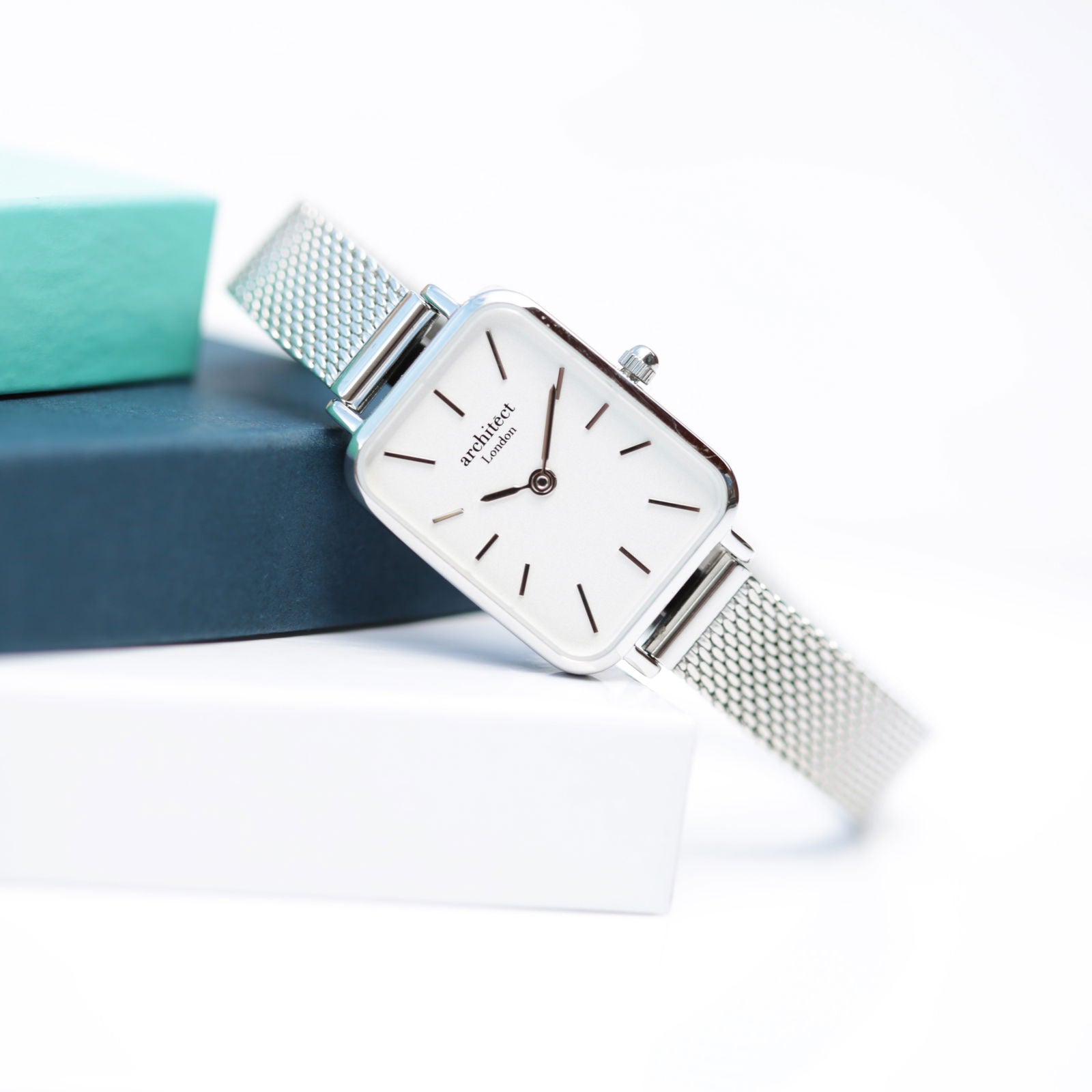 Lille Handwriting Engraved Watch - Cloud Silver  Ladies' Watches Deeply Engraved