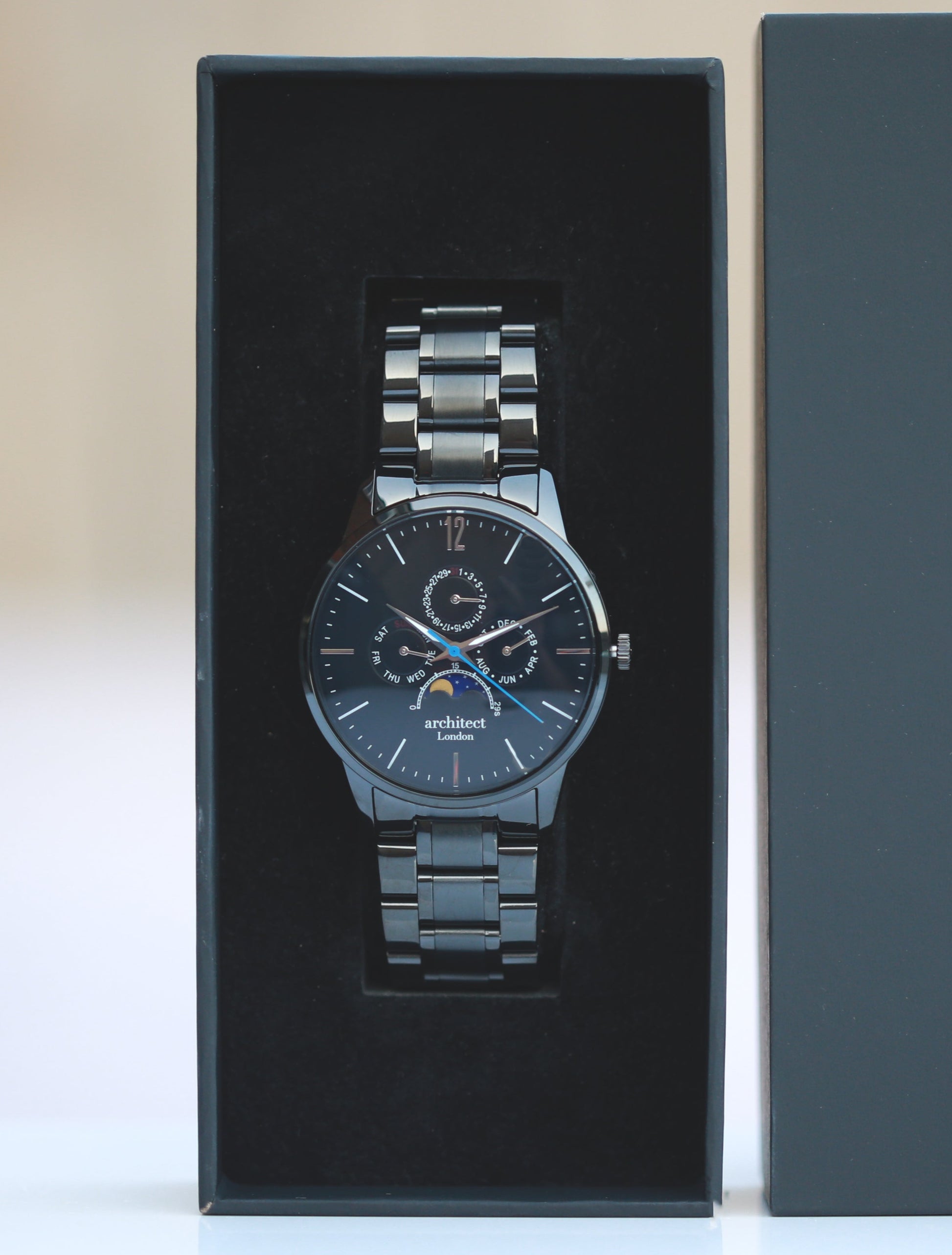 men-personalized-moonphase-watch-in-black-stainless-steel-black-dial