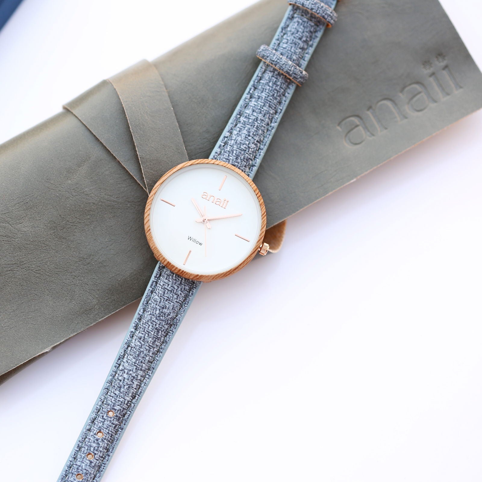 Minimalist Ladies Watch – Lake Blue | Handwriting Engraved  Ladies' Watches Deeply Engraved