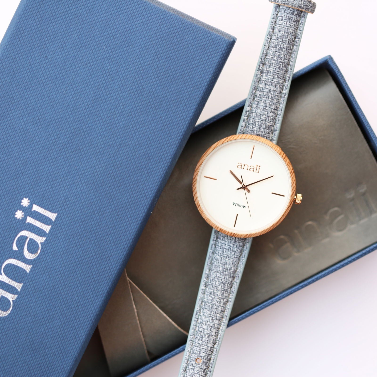 Minimalist Ladies Watch – Lake Blue | Handwriting Engraved  Ladies' Watches Deeply Engraved
