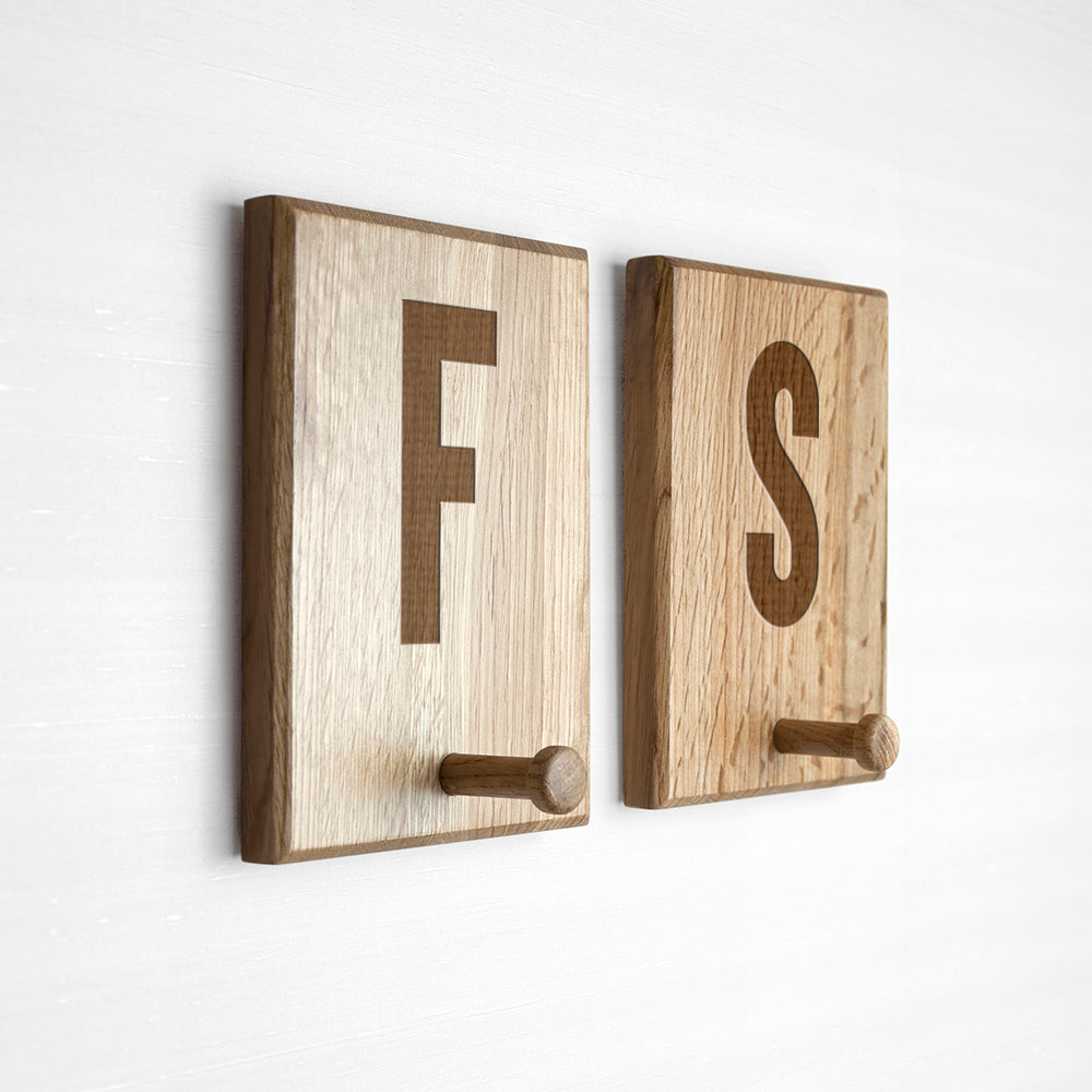 Personalized Wooden Peg Hook - Lovesakes