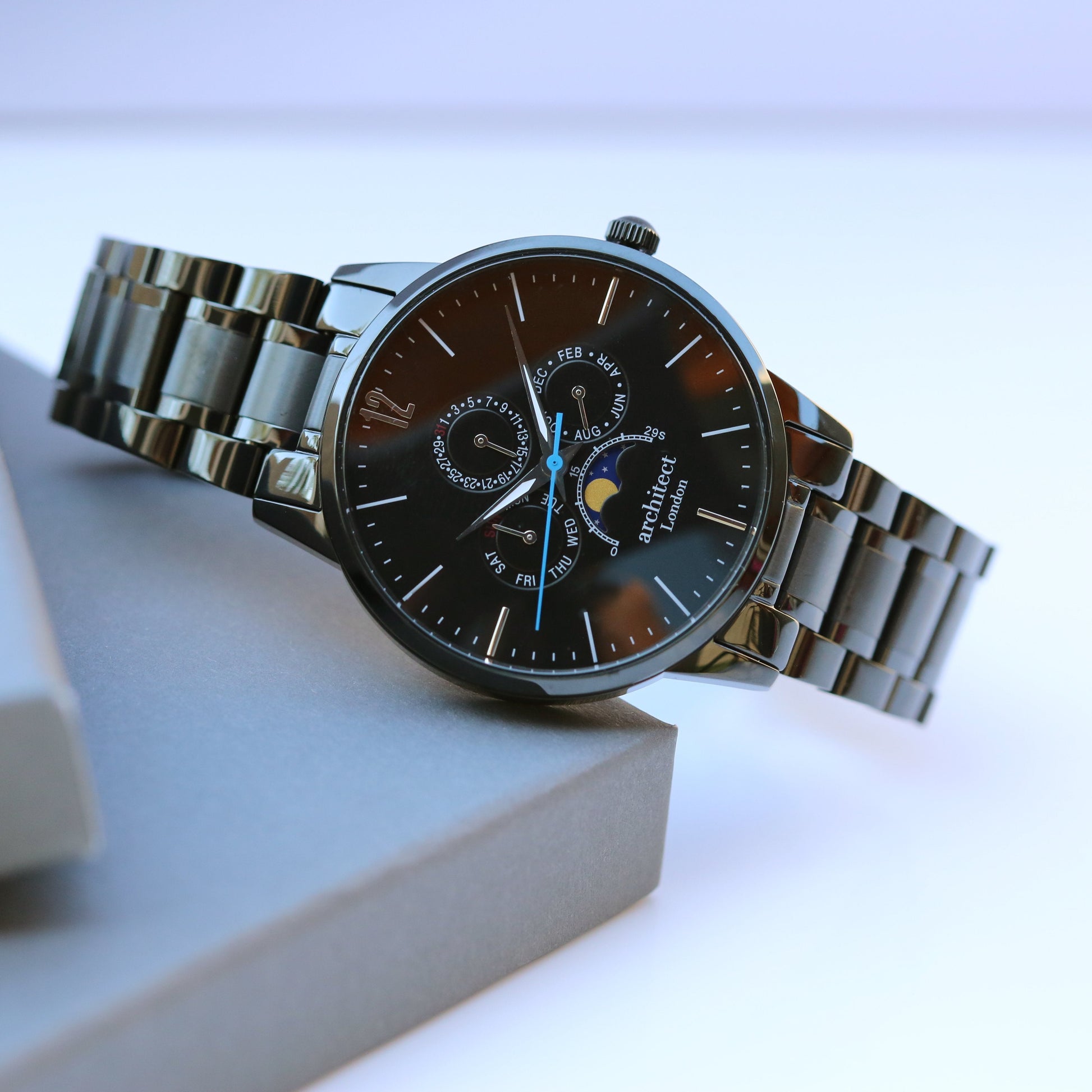 men-personalized-moonphase-watch-in-black-stainless-steel-black-dial