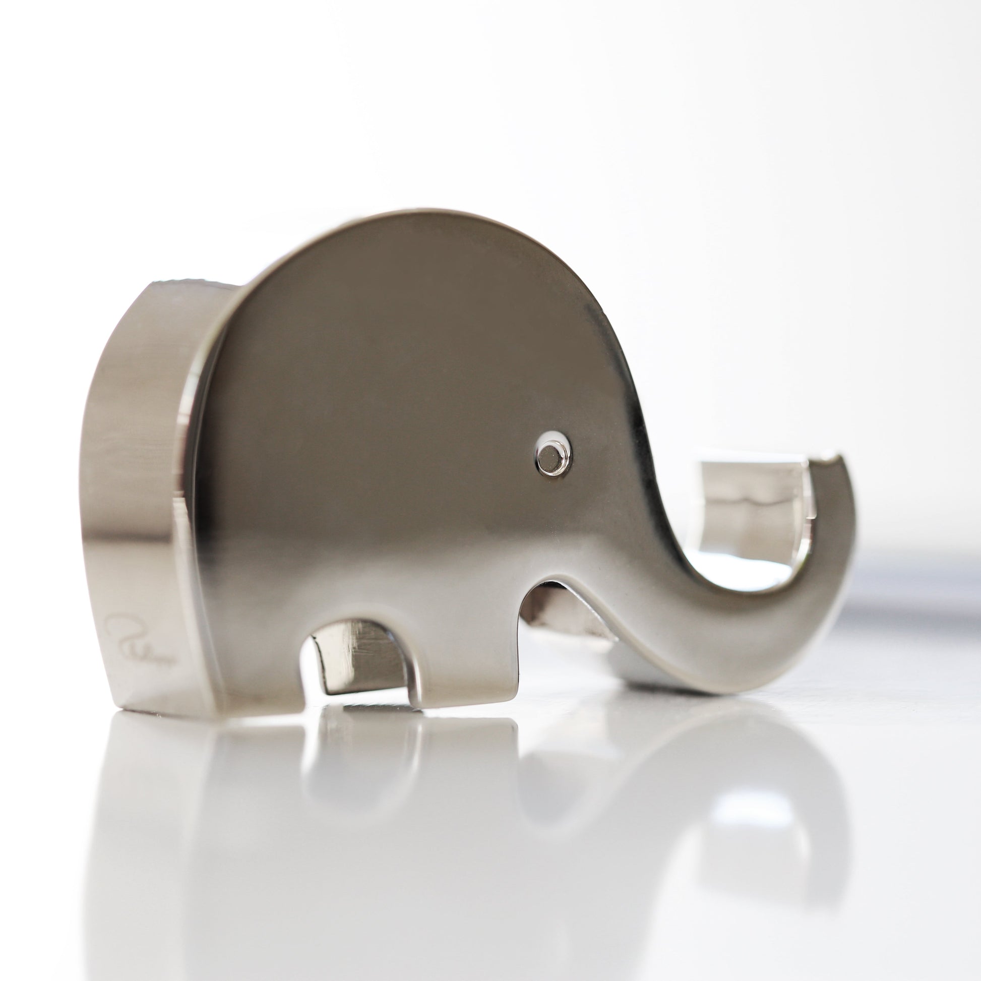 Stainless Steel Elephant Phone Holder  Phone Stands Deeply Engraved